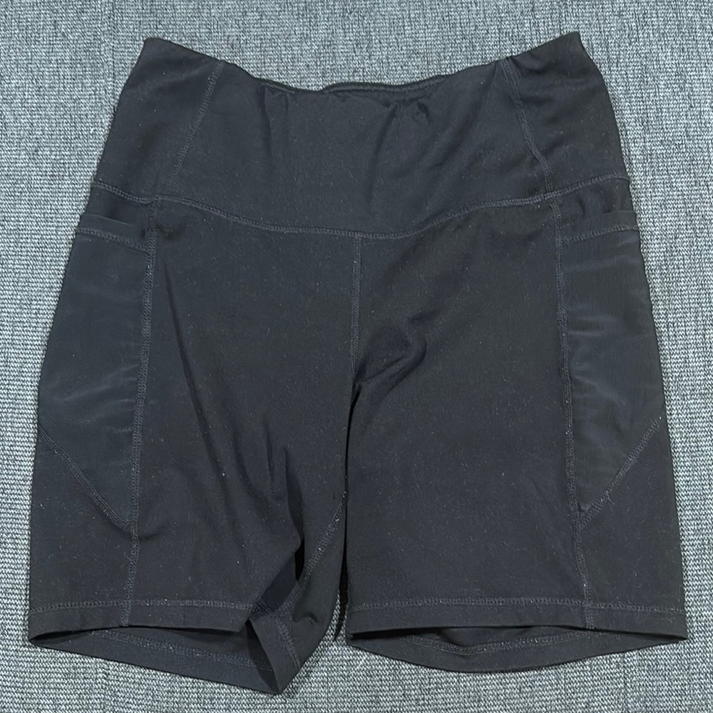 Reebok Black Bike Shorts Moisture-Wicking Performance
